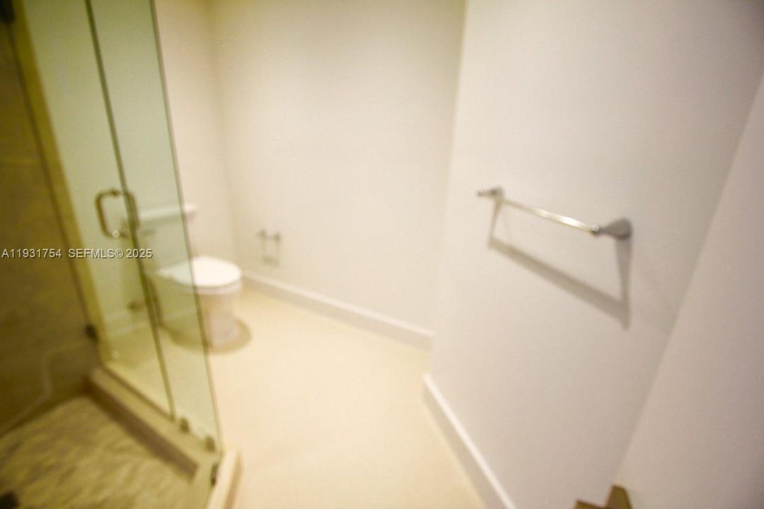 出租: $6,350 (3 贝兹, 3 浴室, 1703 平方英尺)