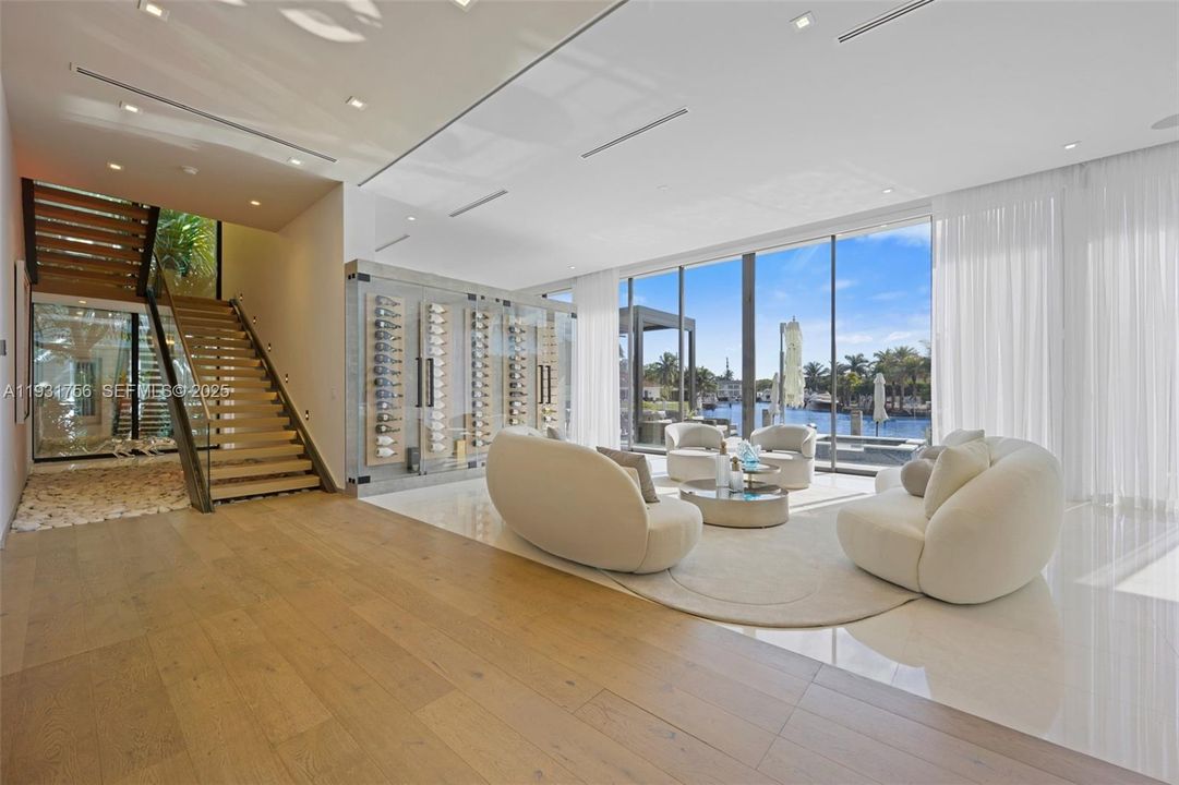 For Rent: $60,000 (5 beds, 5 baths, 5492 Square Feet)