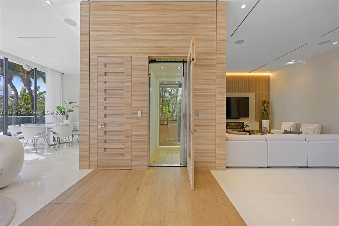 For Rent: $60,000 (5 beds, 5 baths, 5492 Square Feet)