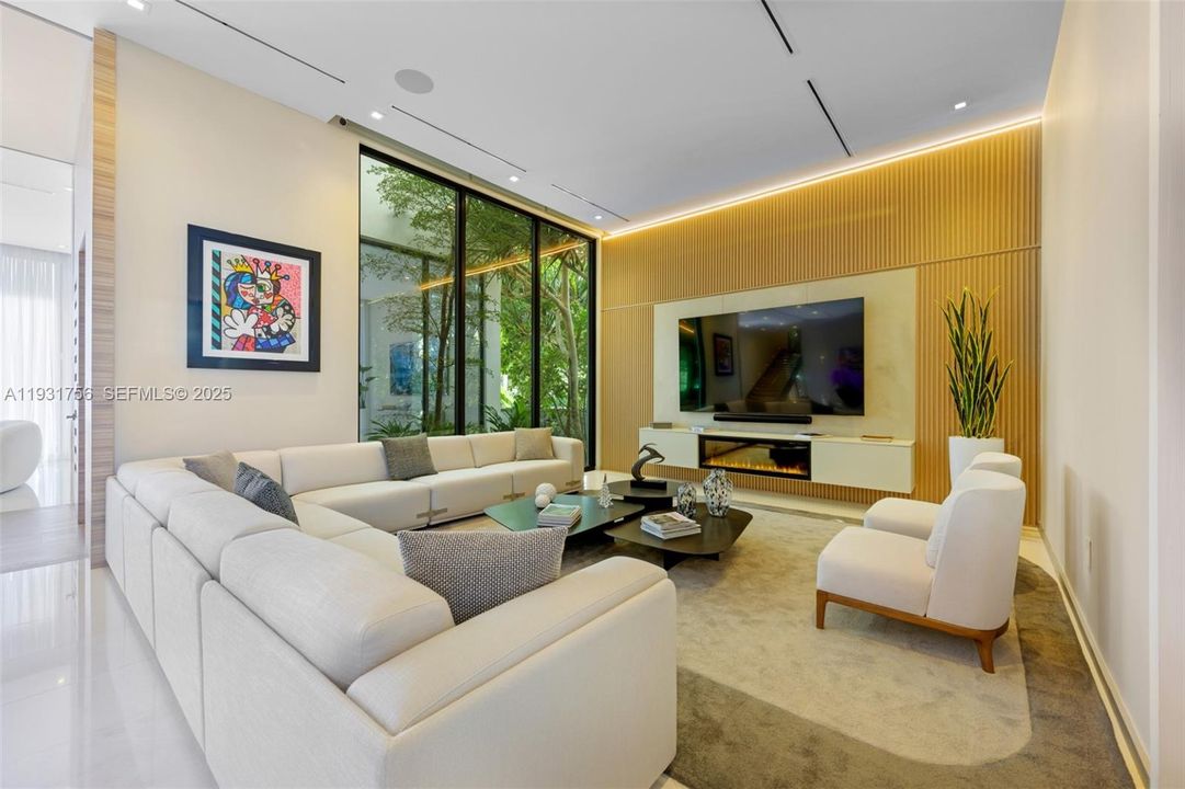 For Rent: $60,000 (5 beds, 5 baths, 5492 Square Feet)