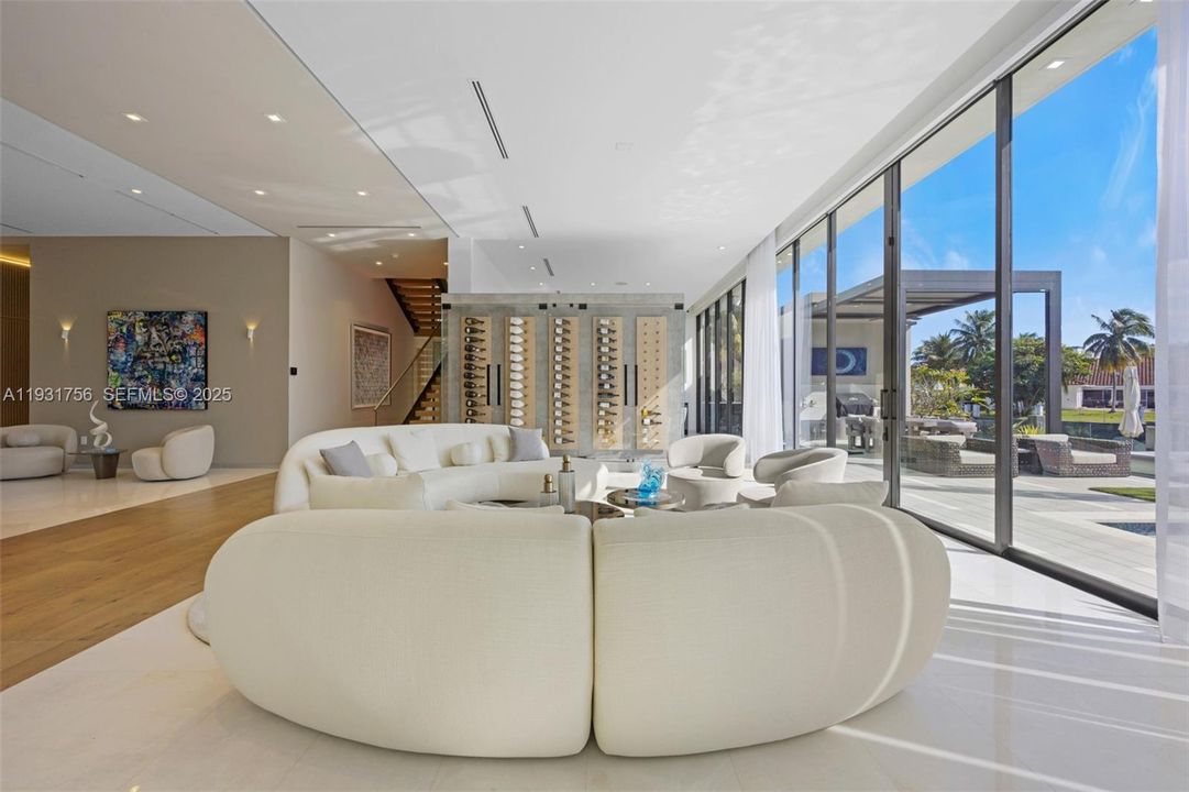 For Rent: $60,000 (5 beds, 5 baths, 5492 Square Feet)