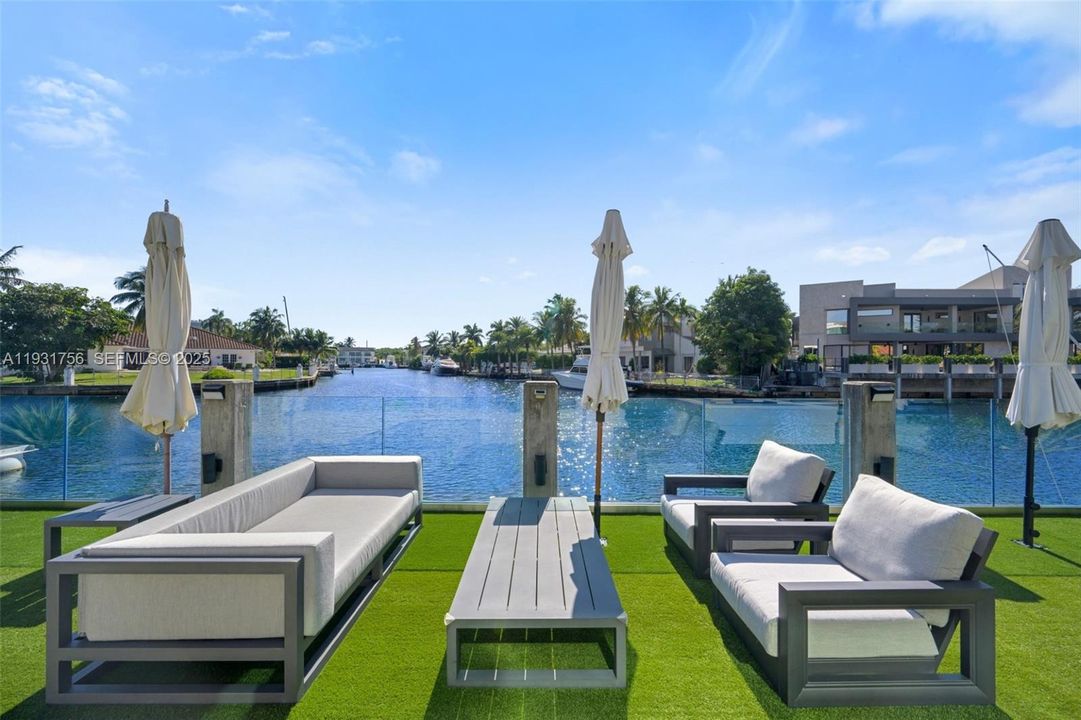 For Rent: $60,000 (5 beds, 5 baths, 5492 Square Feet)