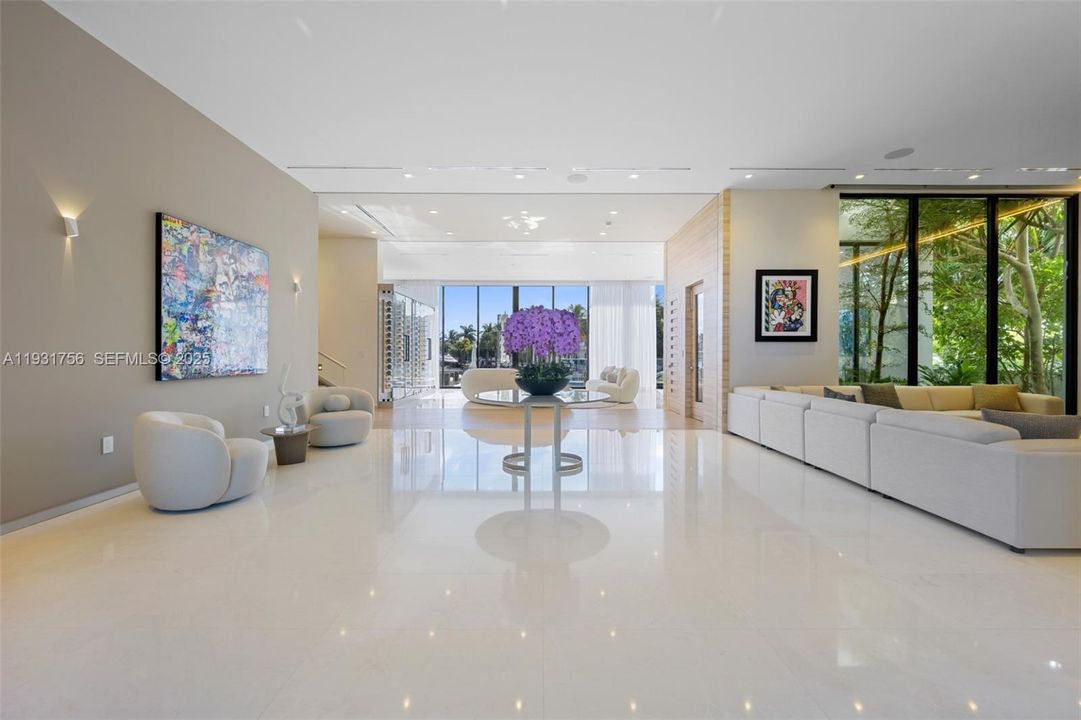 For Rent: $60,000 (5 beds, 5 baths, 5492 Square Feet)