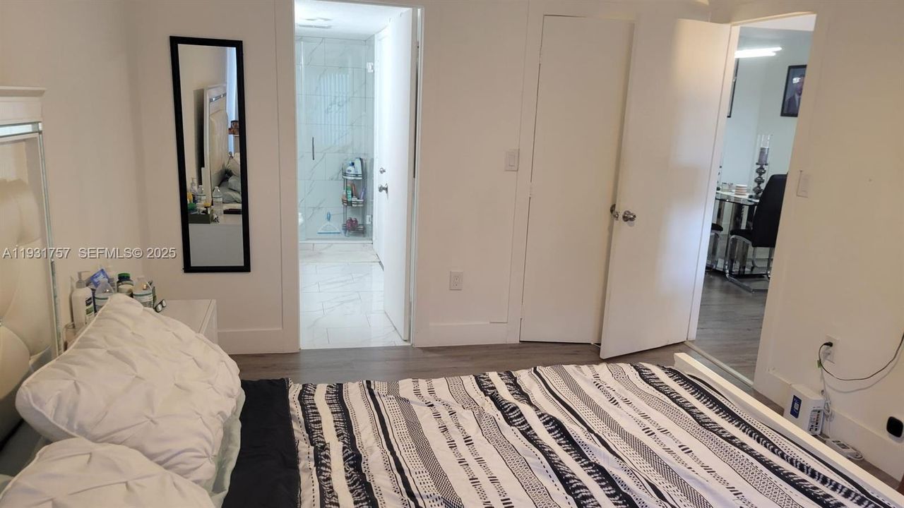 В аренду: $2,200 (2 спален, 2 ванн, 972 Квадратных фут)