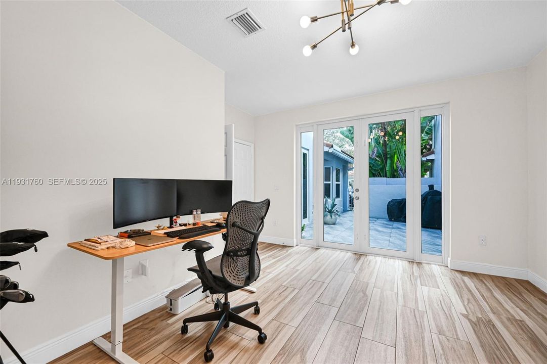 待售: $649,000 (3 贝兹, 3 浴室, 1604 平方英尺)