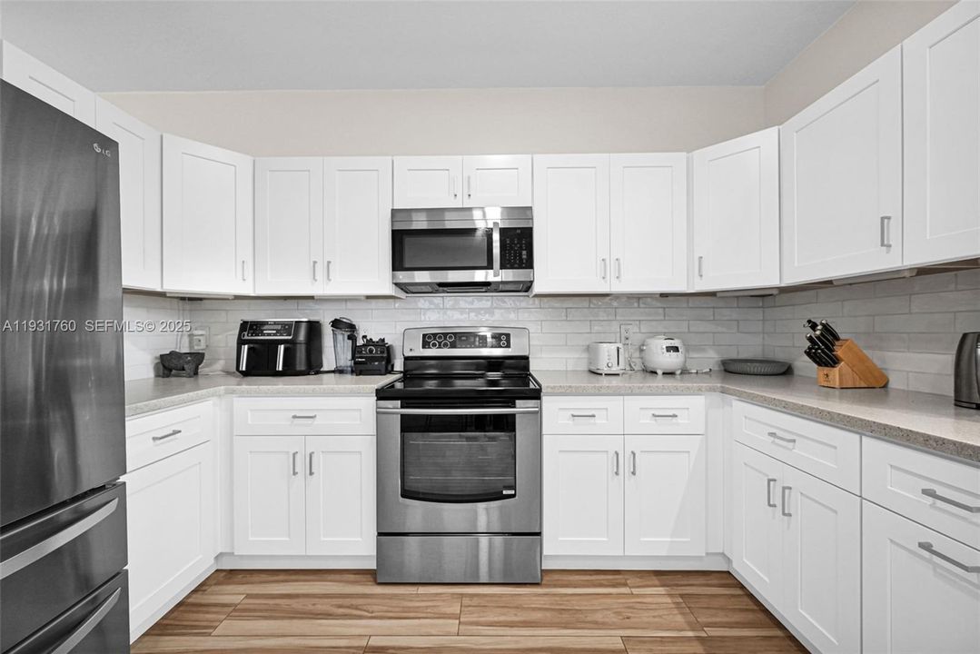 待售: $649,000 (3 贝兹, 3 浴室, 1604 平方英尺)