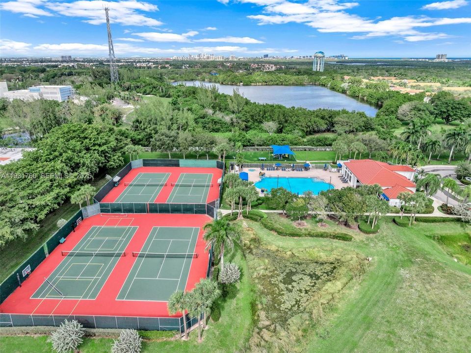 待售: $649,000 (3 贝兹, 3 浴室, 1604 平方英尺)