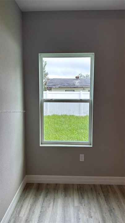 En Venta: $349,000 (4 camas, 3 baños, 1990 Pies cuadrados)