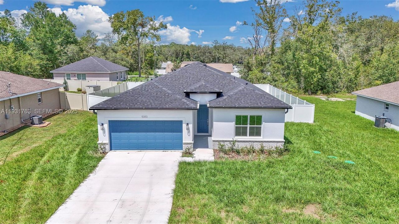 En Venta: $349,000 (4 camas, 3 baños, 1990 Pies cuadrados)