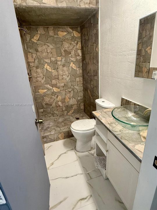 出租: $1,450 (1 贝兹, 1 浴室, 1456 平方英尺)