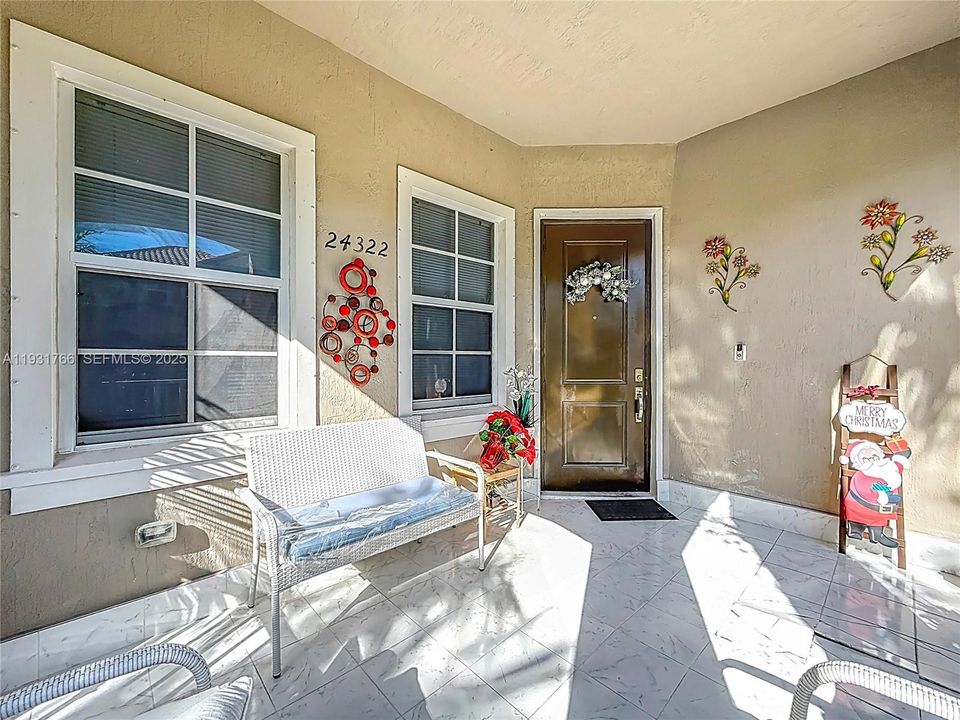 На продажу: $575,000 (4 спален, 2 ванн, 2264 Квадратных фут)