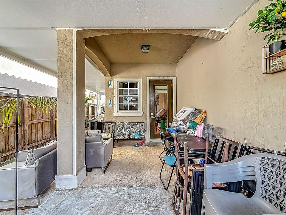 На продажу: $575,000 (4 спален, 2 ванн, 2264 Квадратных фут)