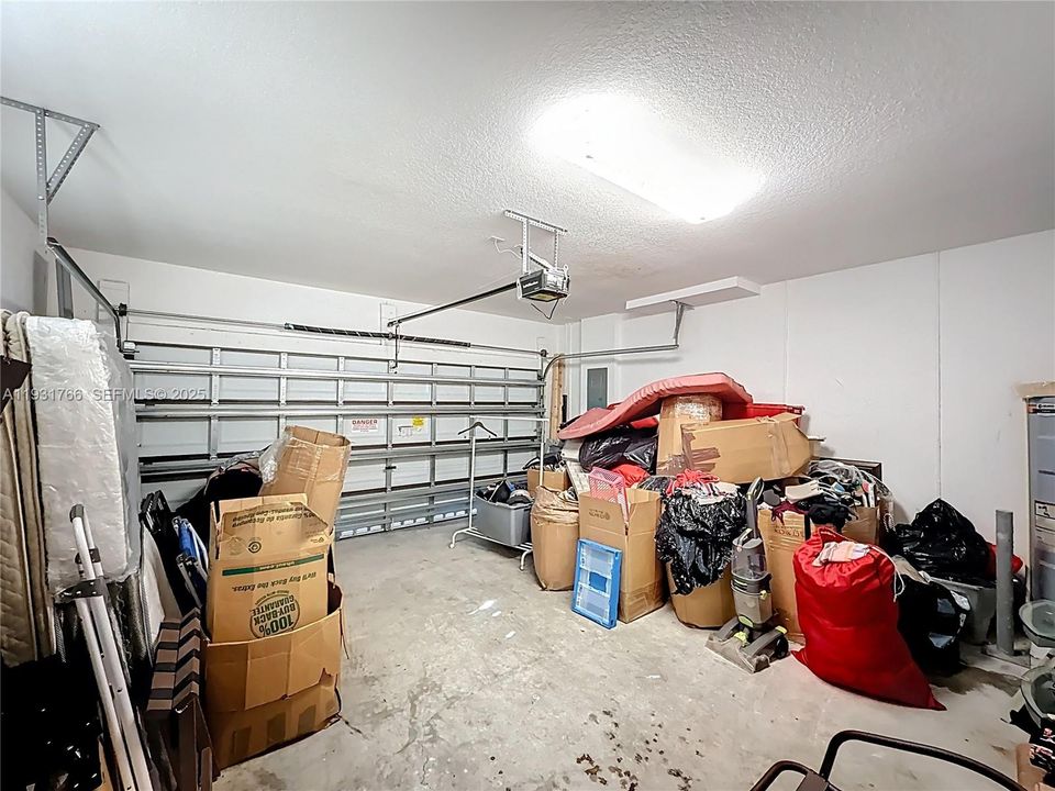 На продажу: $575,000 (4 спален, 2 ванн, 2264 Квадратных фут)