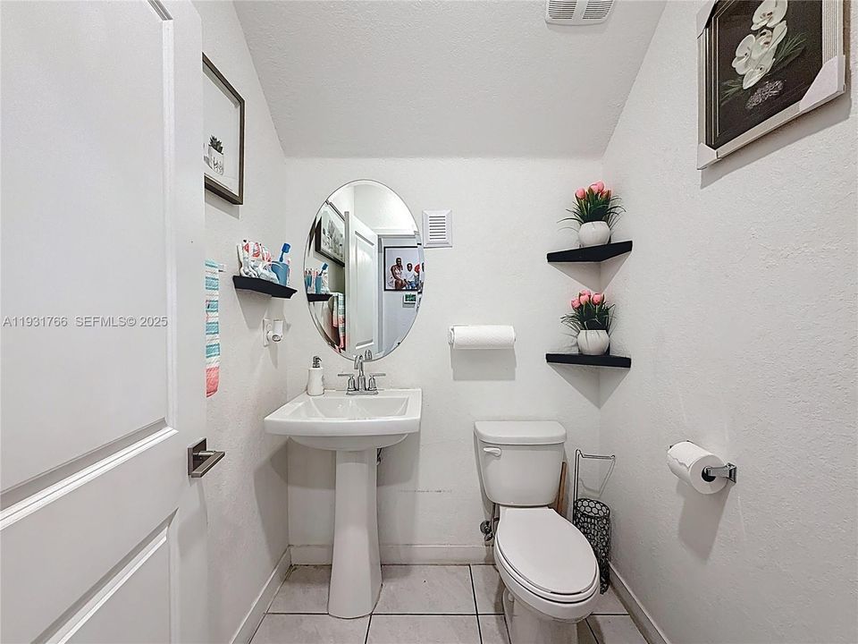 На продажу: $575,000 (4 спален, 2 ванн, 2264 Квадратных фут)