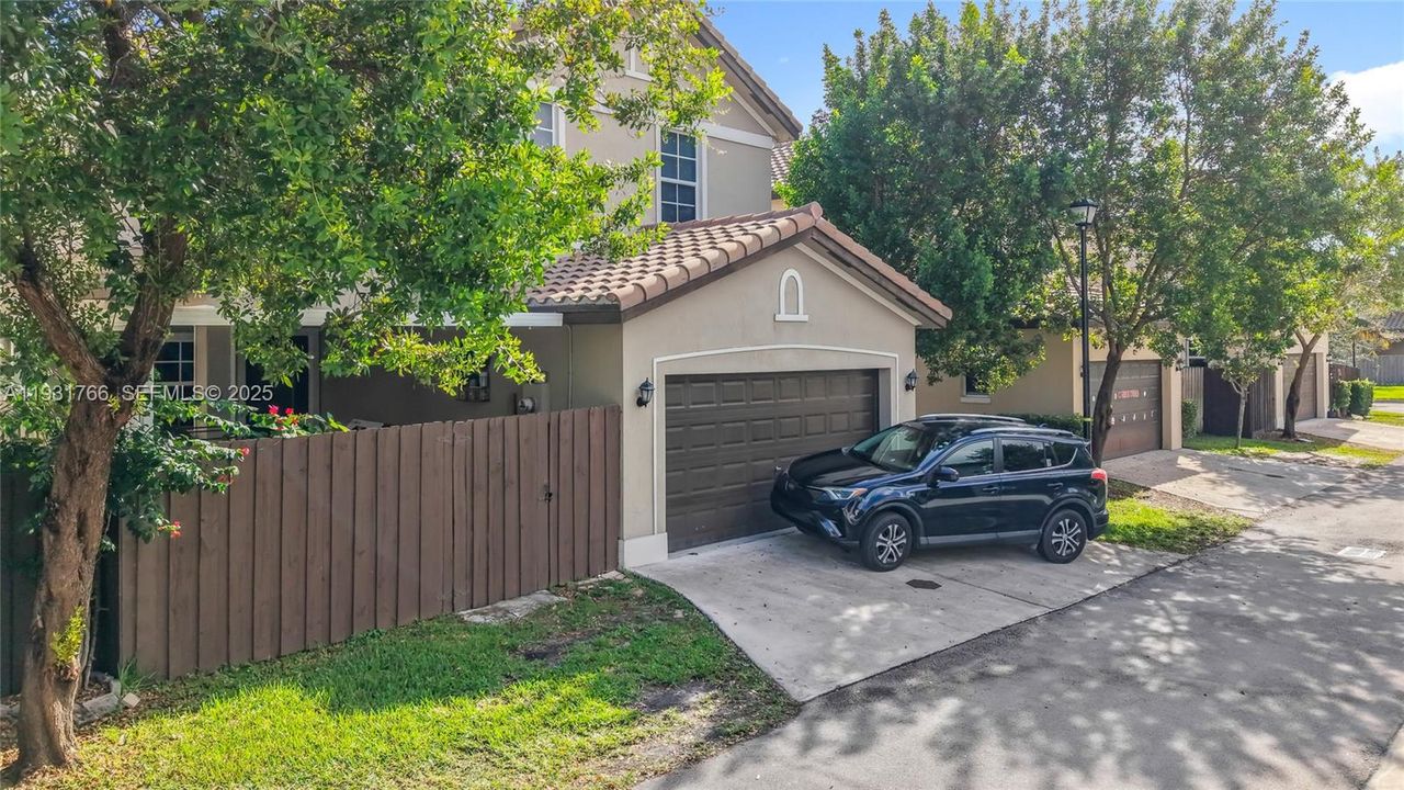 На продажу: $575,000 (4 спален, 2 ванн, 2264 Квадратных фут)