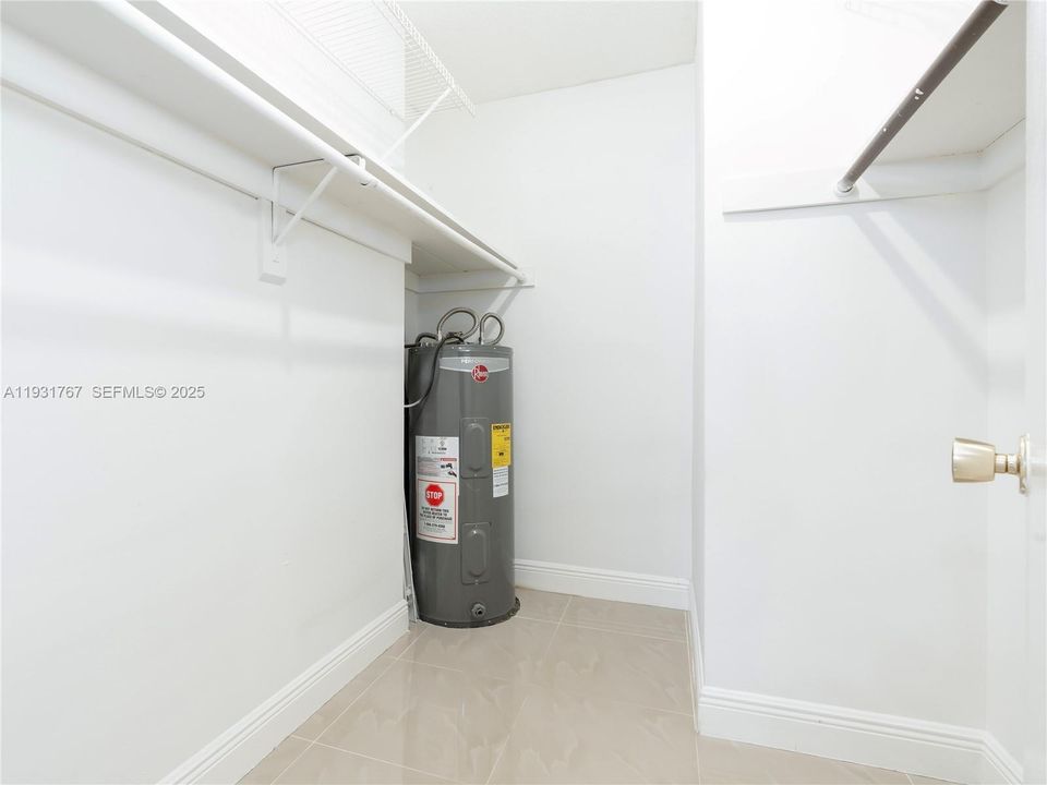 На продажу: $345,000 (0 спален, 0 ванн, 945 Квадратных фут)