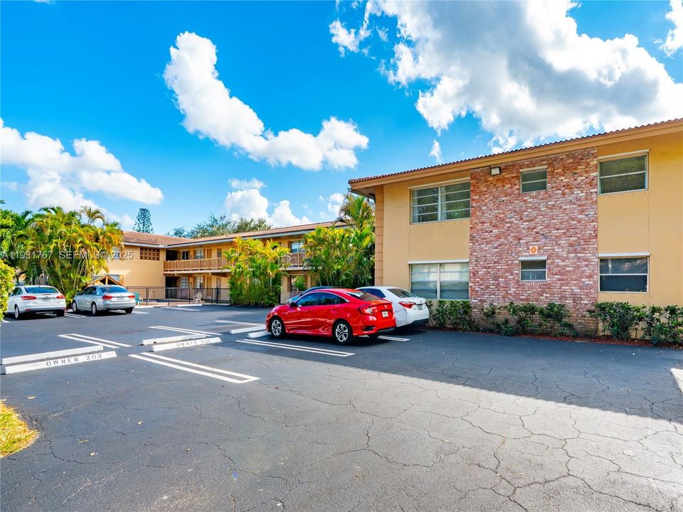 На продажу: $345,000 (0 спален, 0 ванн, 945 Квадратных фут)