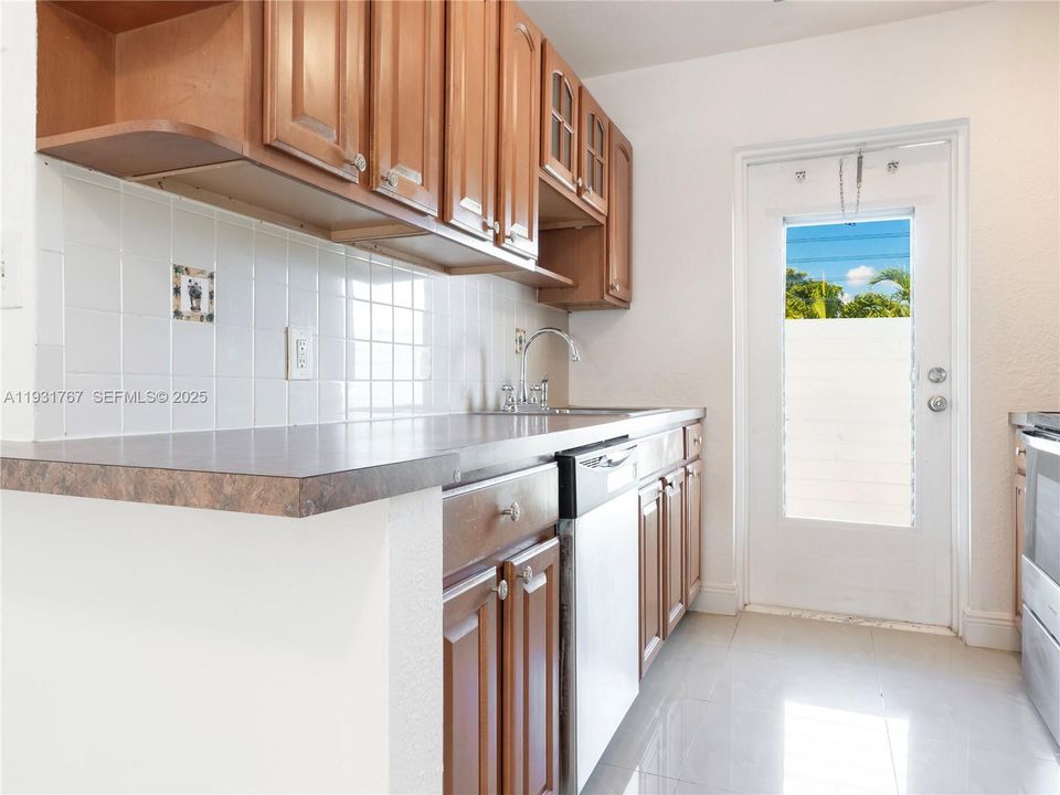 На продажу: $345,000 (0 спален, 0 ванн, 945 Квадратных фут)