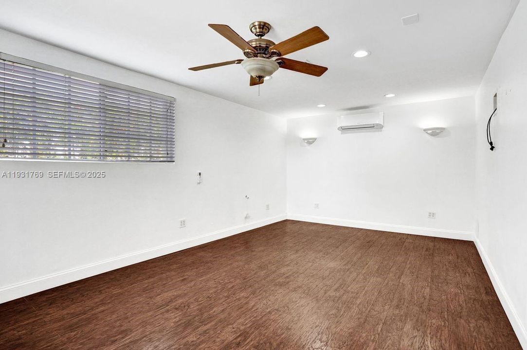 Spacious primary bedroom.