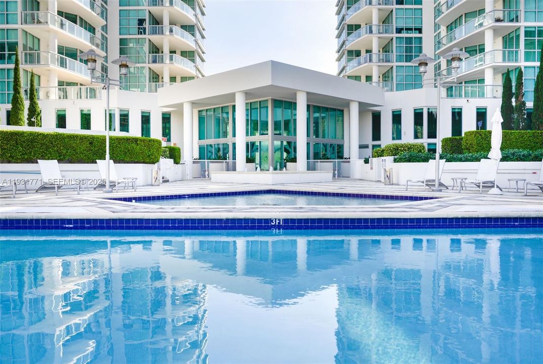 В аренду: $4,000 (2 спален, 2 ванн, 1205 Квадратных фут)