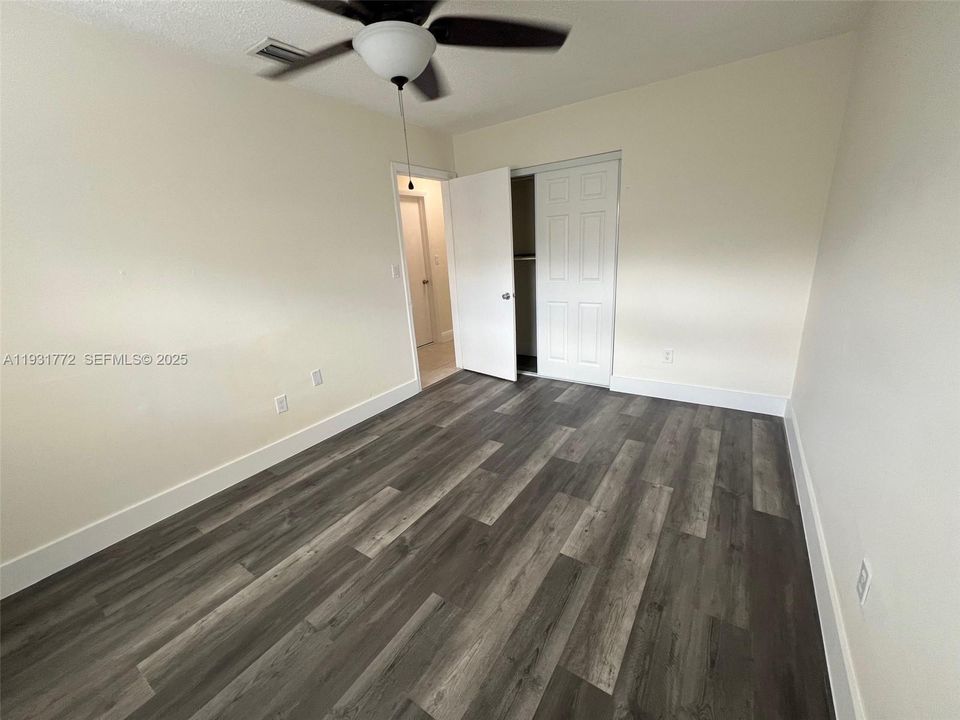For Rent: $2,800 (3 beds, 1 baths, 1310 Square Feet)