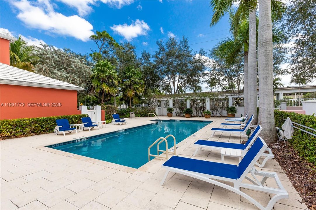 出租: $8,500 (3 贝兹, 2 浴室, 2343 平方英尺)