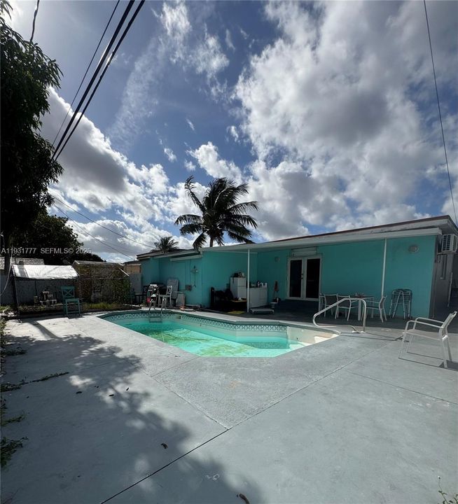 На продажу: $680,000 (4 спален, 2 ванн, 2320 Квадратных фут)