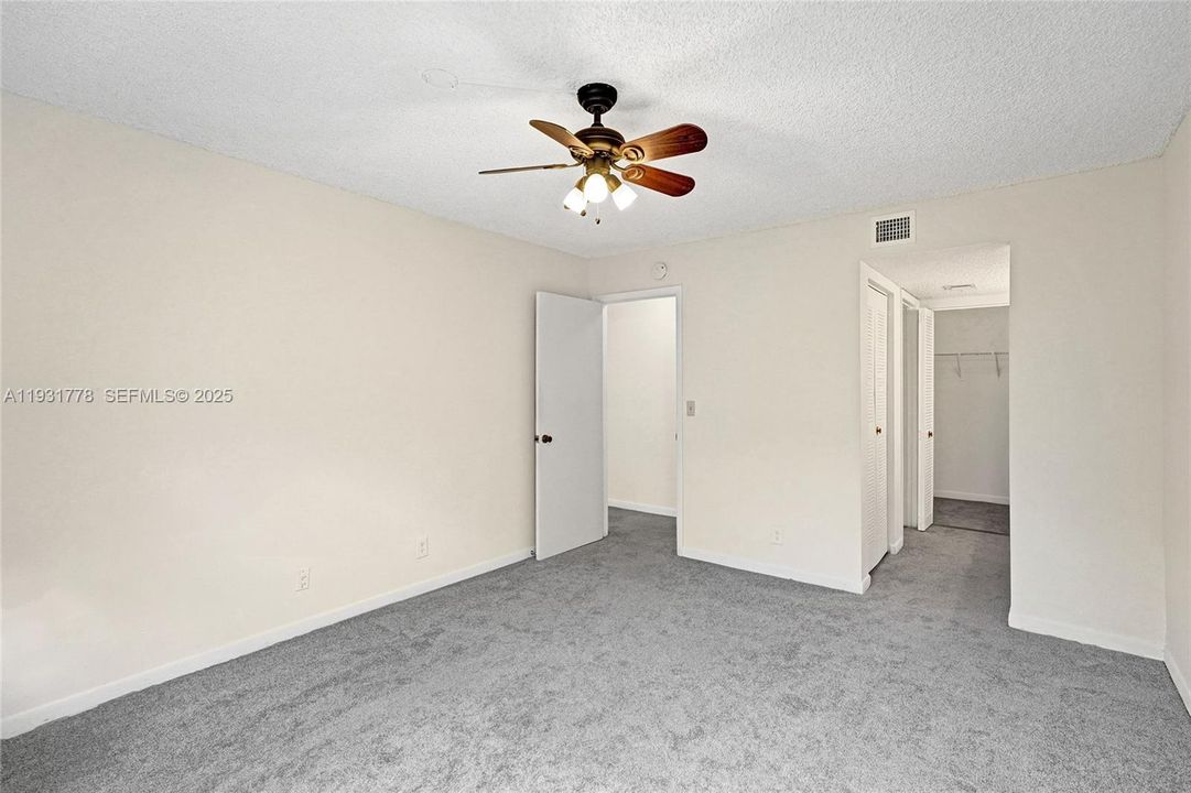 For Rent: $1,800 (1 beds, 1 baths, 700 Square Feet)