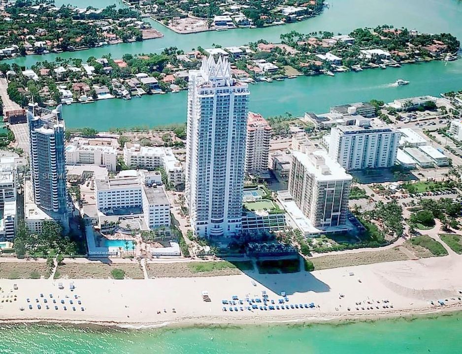 出租: $4,100 (1 贝兹, 1 浴室, 683 平方英尺)