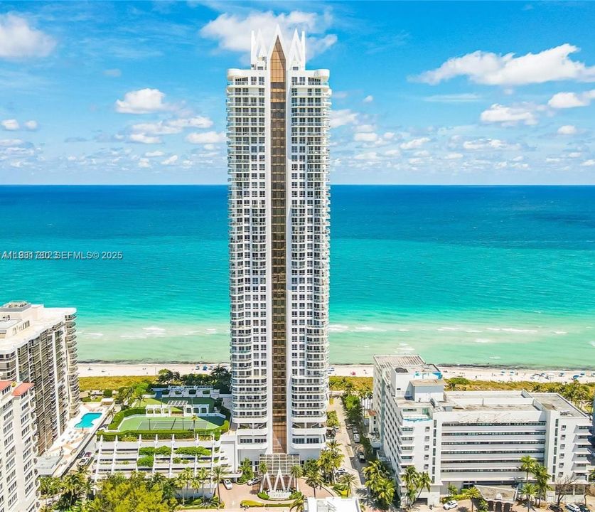 出租: $4,100 (1 贝兹, 1 浴室, 683 平方英尺)