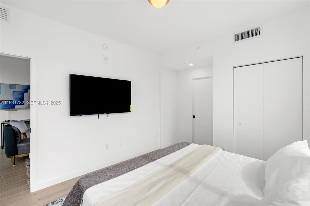 For Rent: $5,500 (2 beds, 2 baths, 0 Square Feet)