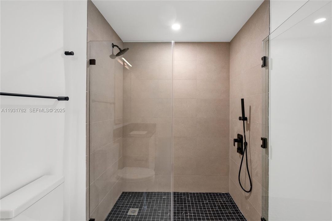 For Rent: $5,500 (2 beds, 2 baths, 0 Square Feet)