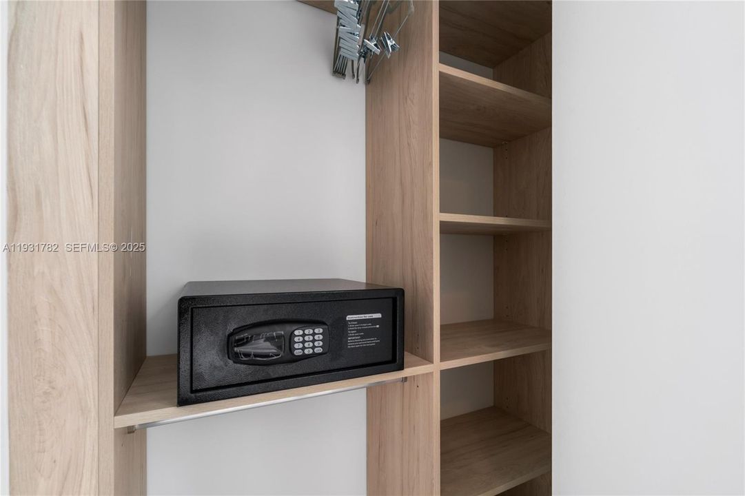 For Rent: $5,500 (2 beds, 2 baths, 0 Square Feet)