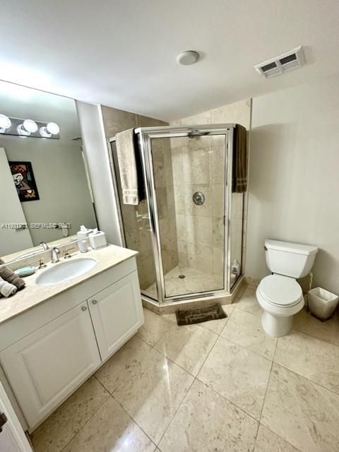 2nd Bathroom