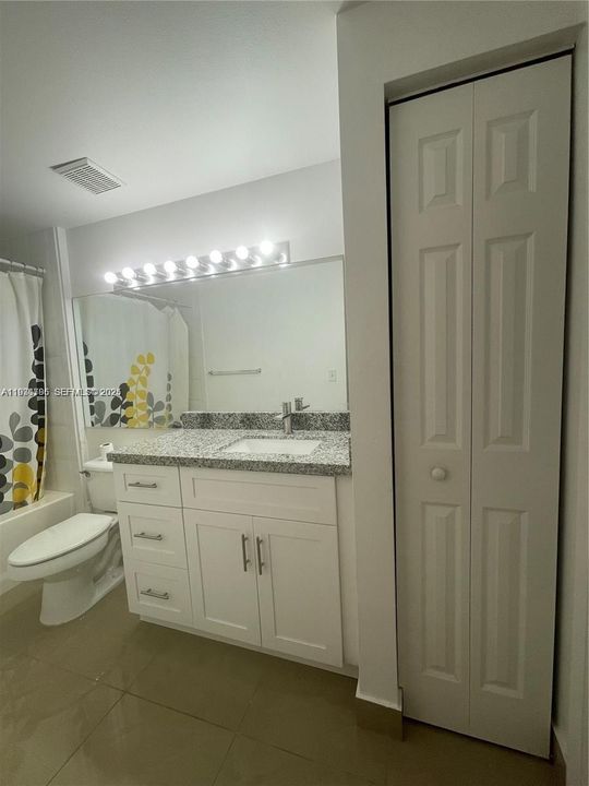 For Rent: $1,800 (1 beds, 1 baths, 691 Square Feet)