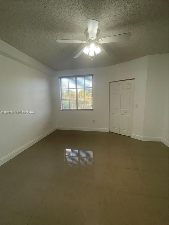 For Rent: $1,800 (1 beds, 1 baths, 691 Square Feet)