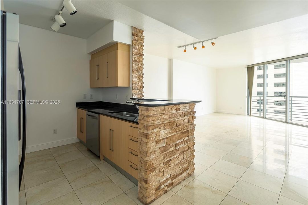 На продажу: $450,000 (1 спален, 1 ванн, 846 Квадратных фут)