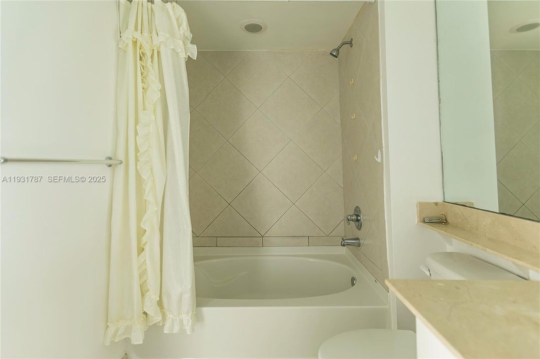 На продажу: $450,000 (1 спален, 1 ванн, 846 Квадратных фут)