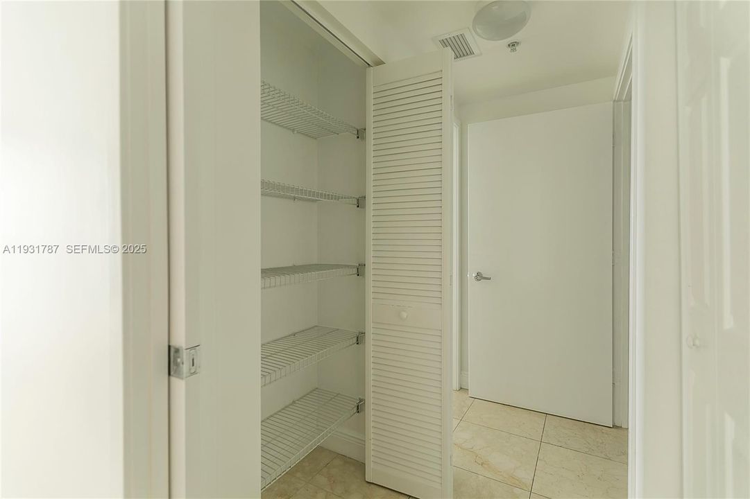 На продажу: $450,000 (1 спален, 1 ванн, 846 Квадратных фут)