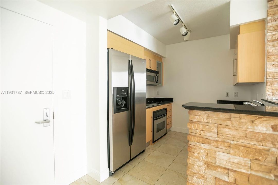 На продажу: $450,000 (1 спален, 1 ванн, 846 Квадратных фут)