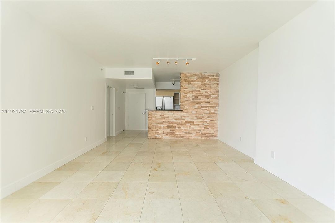 На продажу: $450,000 (1 спален, 1 ванн, 846 Квадратных фут)