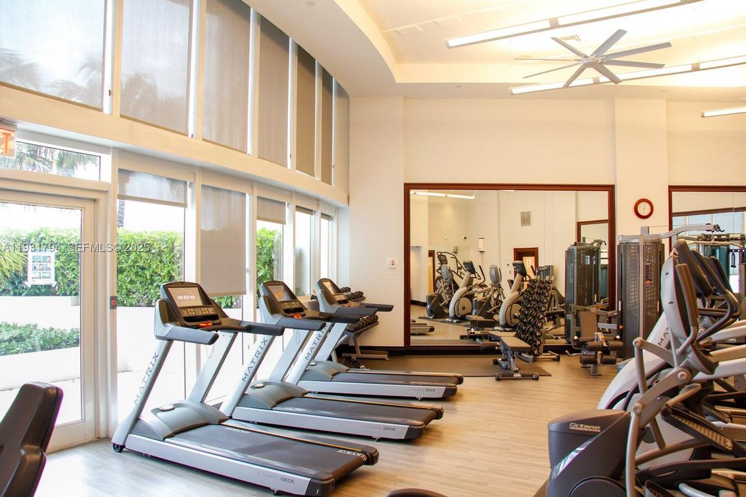 For Rent: $6,500 (2 beds, 2 baths, 1591 Square Feet)