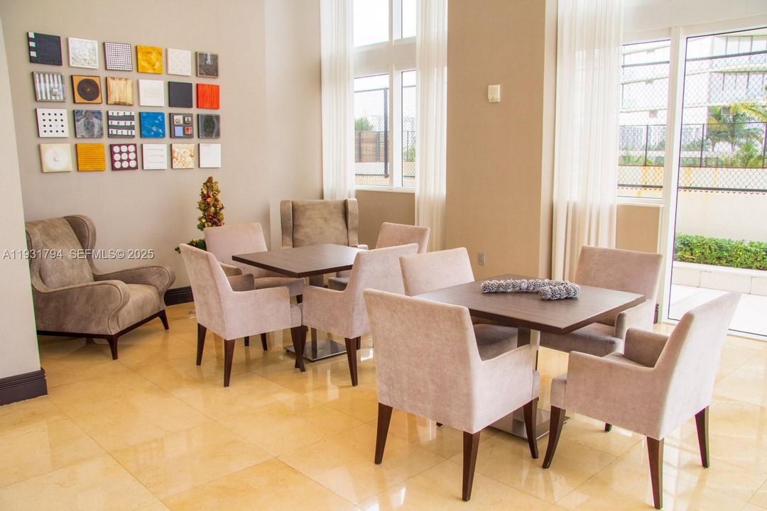 For Rent: $6,500 (2 beds, 2 baths, 1591 Square Feet)