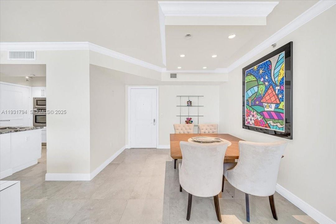 For Rent: $6,500 (2 beds, 2 baths, 1591 Square Feet)