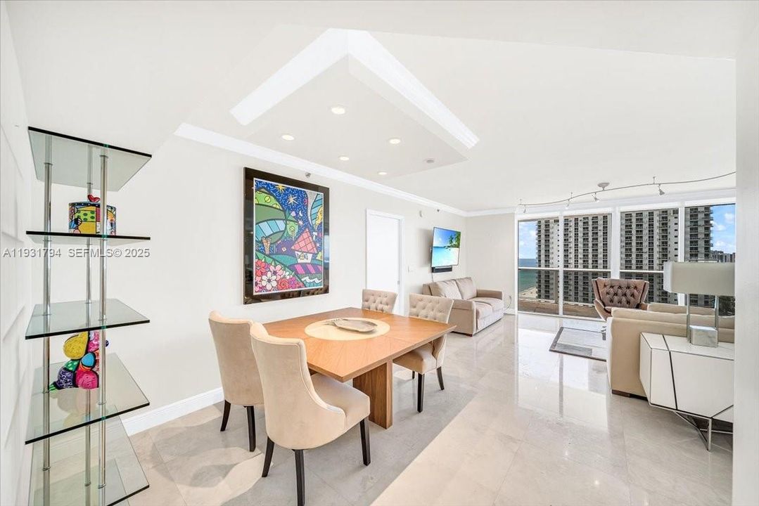 For Rent: $6,500 (2 beds, 2 baths, 1591 Square Feet)