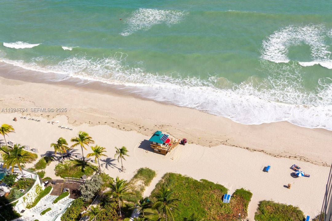 For Rent: $6,500 (2 beds, 2 baths, 1591 Square Feet)