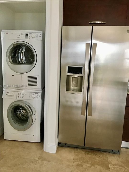 For Sale: $498,000 (2 beds, 2 baths, 1312 Square Feet)