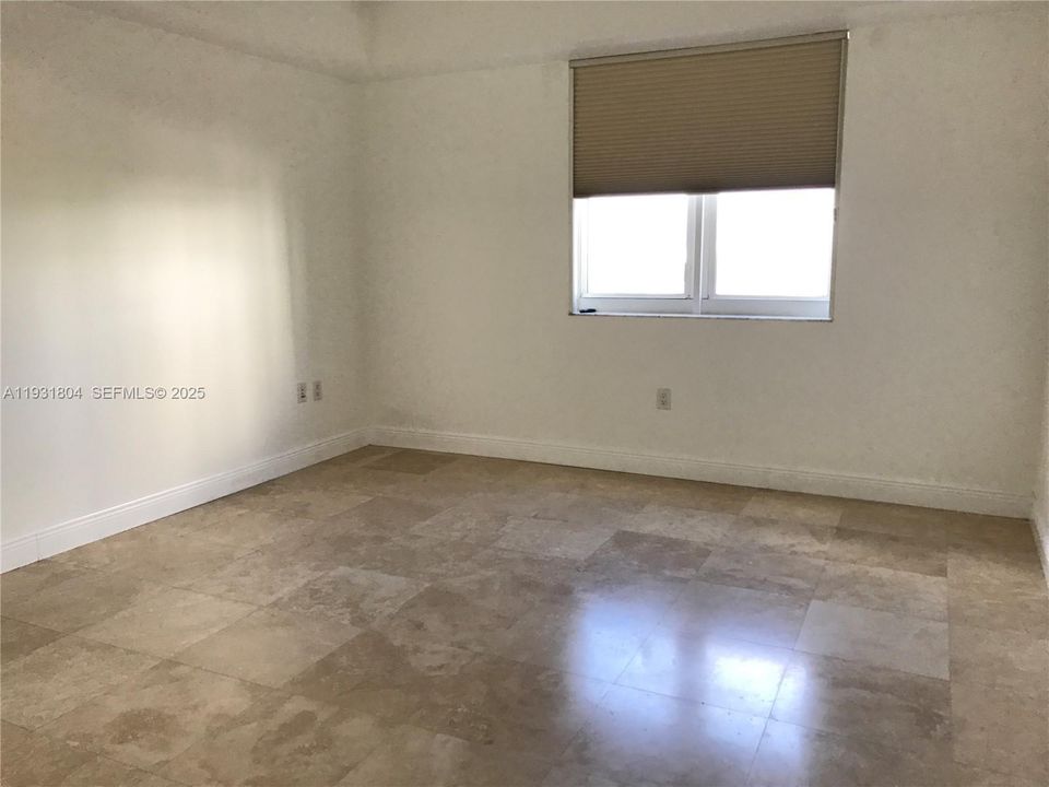 For Sale: $498,000 (2 beds, 2 baths, 1312 Square Feet)