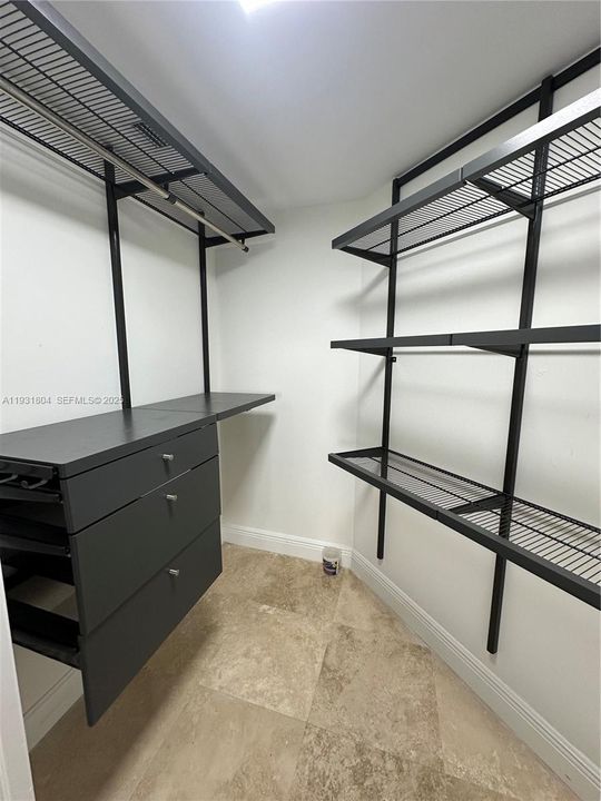 For Sale: $498,000 (2 beds, 2 baths, 1312 Square Feet)