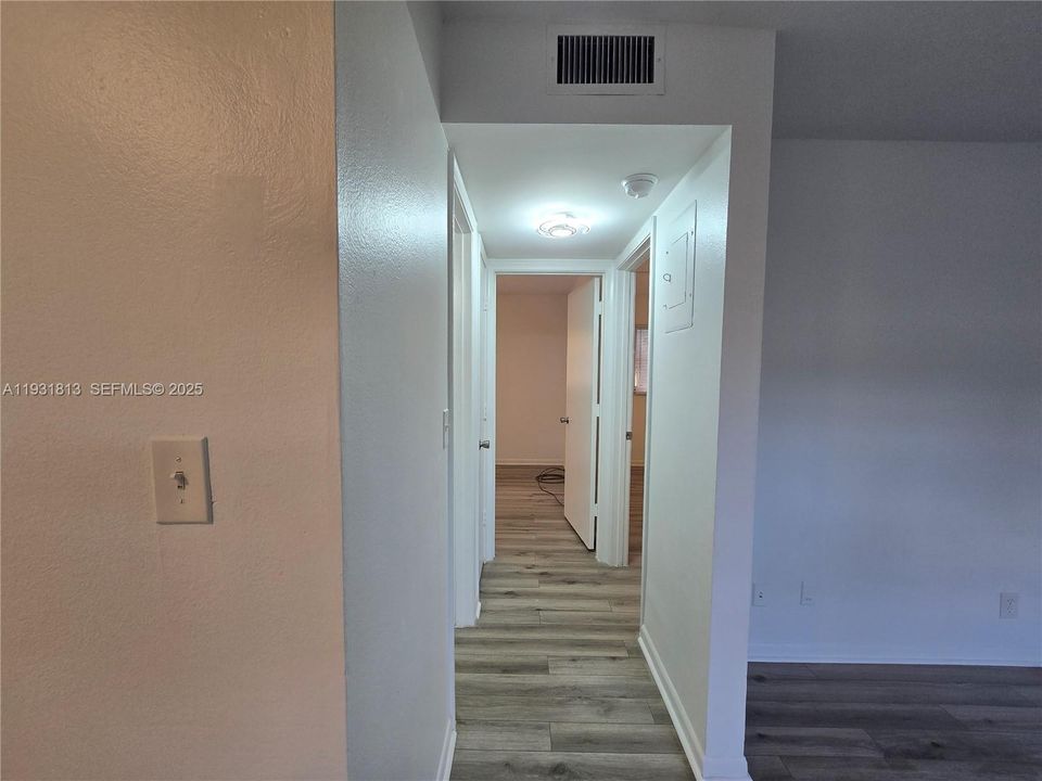 For Rent: $1,750 (2 beds, 1 baths, 609 Square Feet)